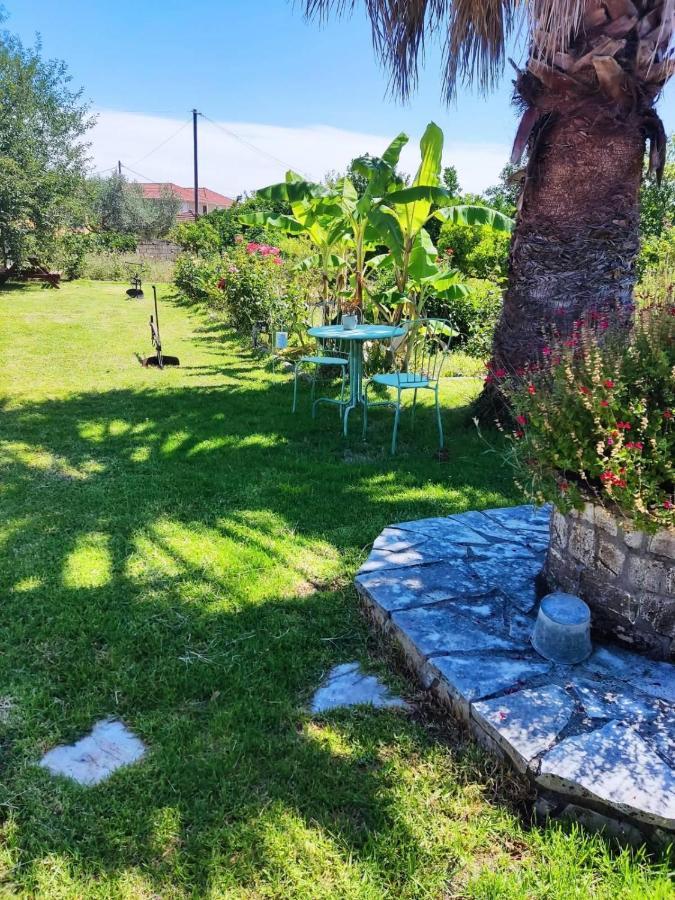 Morfi Apartment Kalligoni Luaran gambar