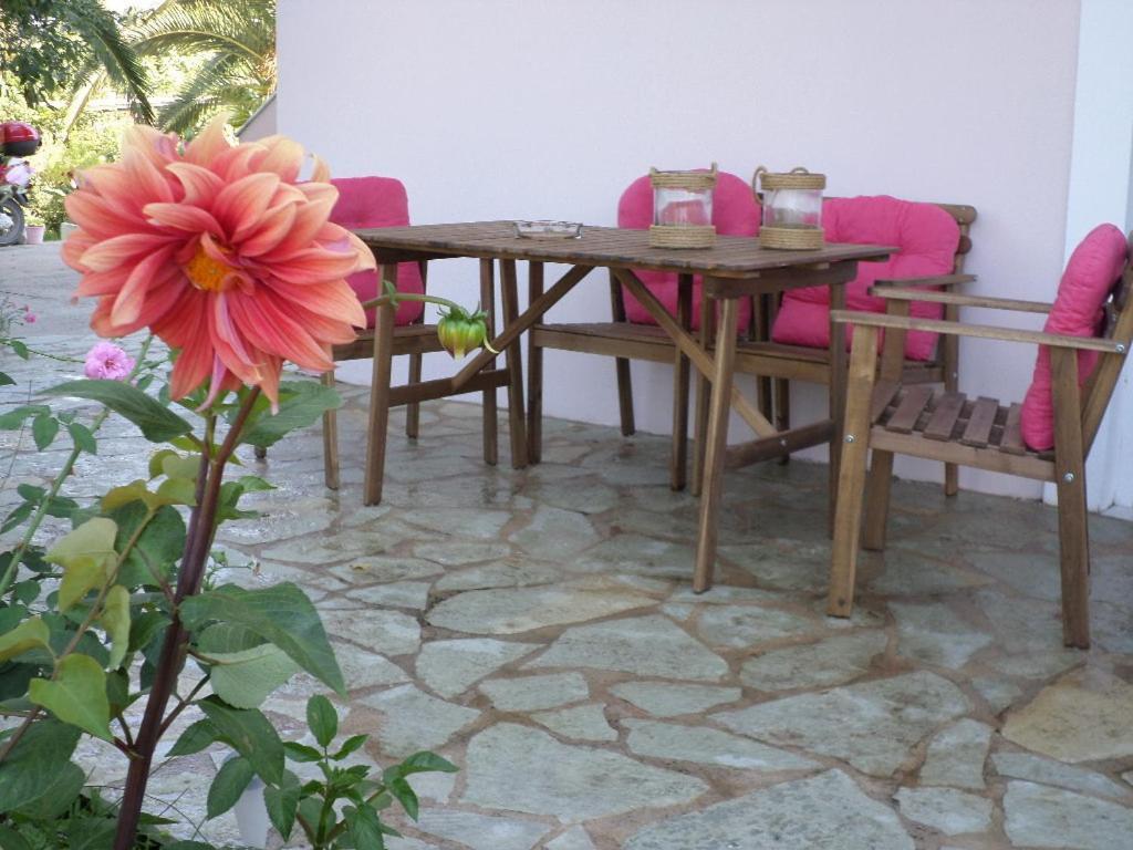 Morfi Apartment Kalligoni Bilik gambar